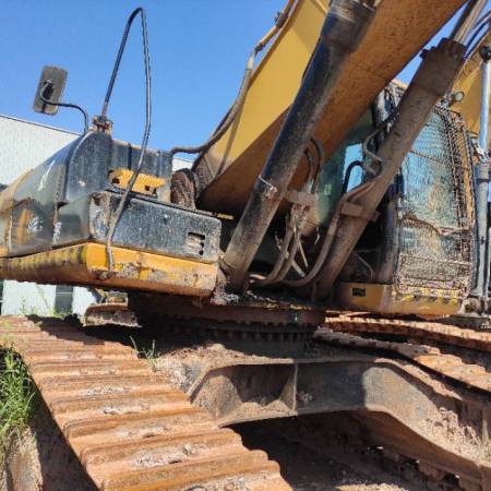 卡特彼勒340D2L履带式挖掘机