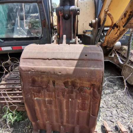 厦工XG808履带式挖掘机