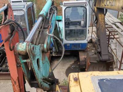 石川島IHI80NS履帶式挖掘機(jī)