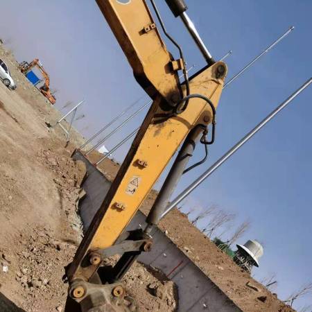 徐工XE80履带式挖掘机