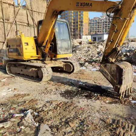 厦工XG808履带式挖掘机