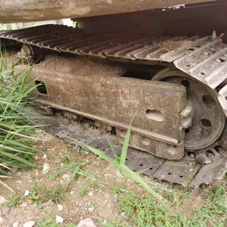 斗山DX80履带式挖掘机