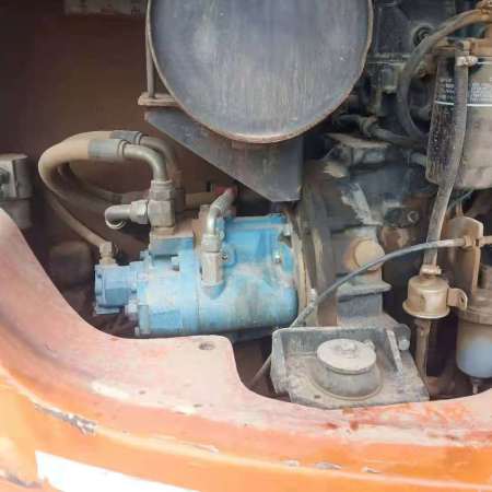 斗山DX80履带式挖掘机