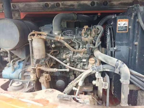 斗山DX80履帶式挖掘機(jī)