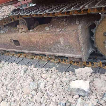 斗山DX80履带式挖掘机