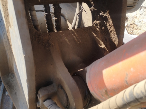 斗山DX80履帶式挖掘機(jī)