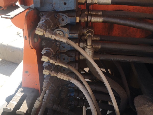 斗山DX80履帶式挖掘機(jī)