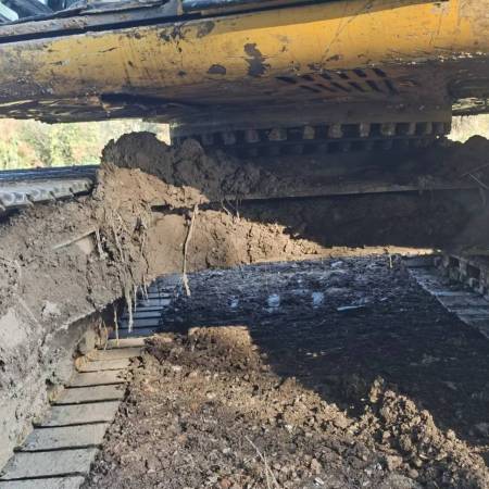 徐工XE150履带式挖掘机