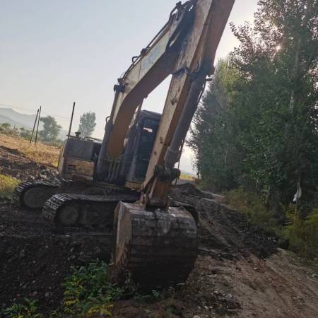 徐工XE150履带式挖掘机