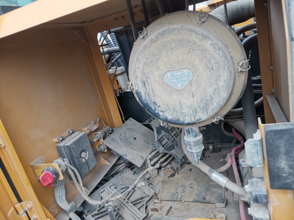 徐工XE490DK履帶式挖掘機(jī)