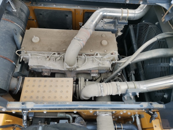 徐工XE490DK履帶式挖掘機(jī)