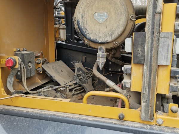 徐工XE490DK履帶式挖掘機(jī)