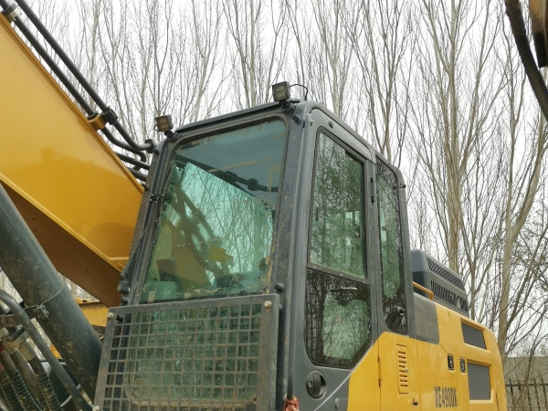 徐工XE490DK履帶式挖掘機(jī)