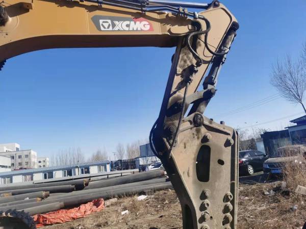 徐工XE550DK履帶式挖掘機(jī)