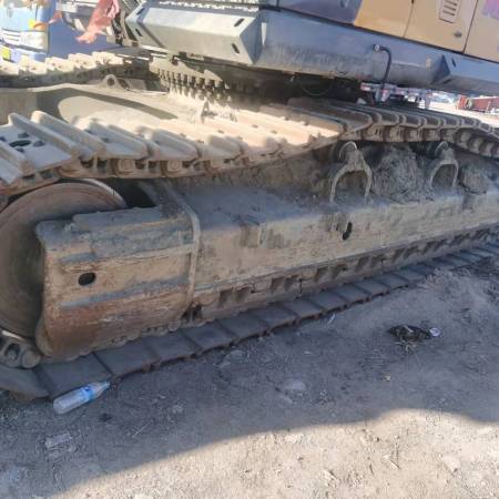 徐工XE550DK履带式挖掘机