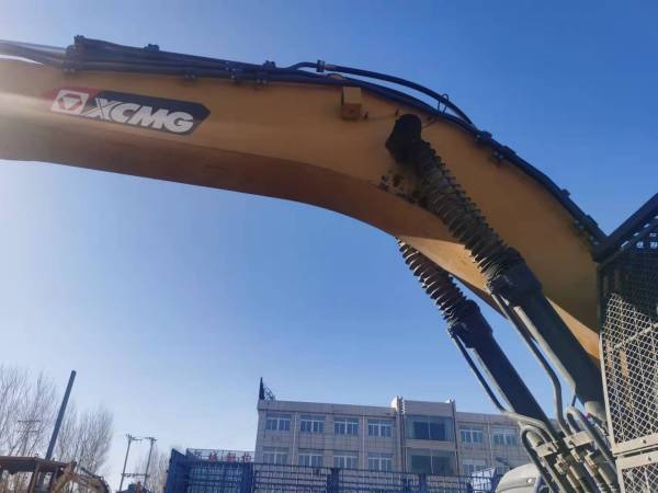 徐工XE550DK履帶式挖掘機(jī)