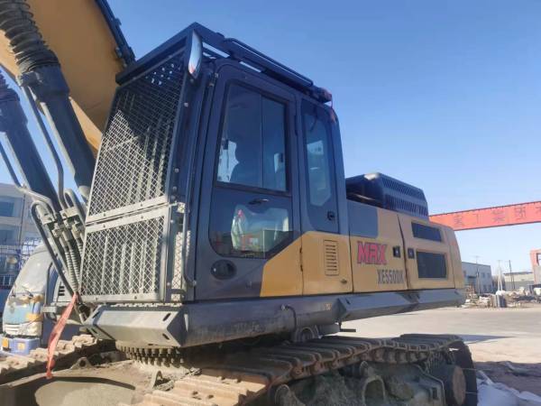 徐工XE550DK履帶式挖掘機(jī)
