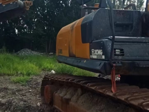 徐工XE400DK履帶式挖掘機(jī)