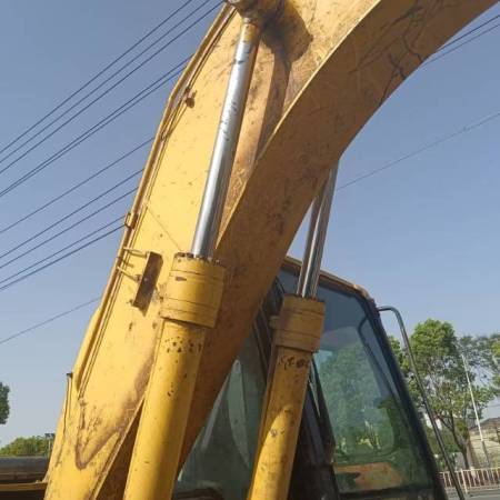 小松PC100履带式挖掘机