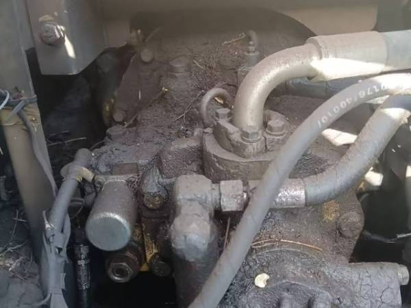 小松PC100履帶式挖掘機