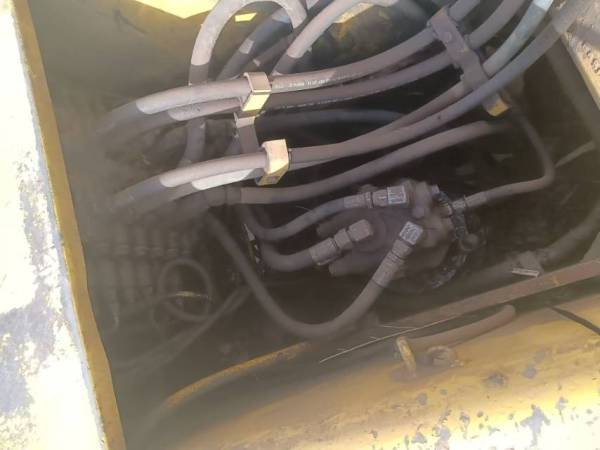 小松PC100履帶式挖掘機