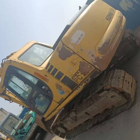 小松PC100履带式挖掘机