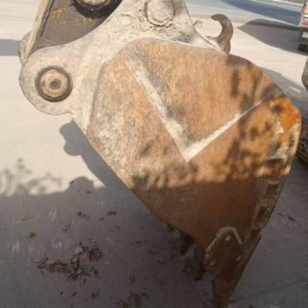 小松PC100履带式挖掘机