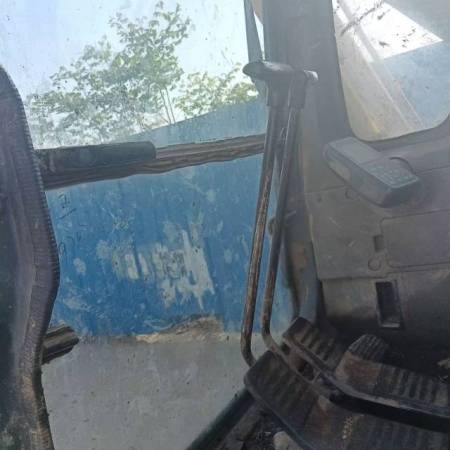 小松PC100履带式挖掘机