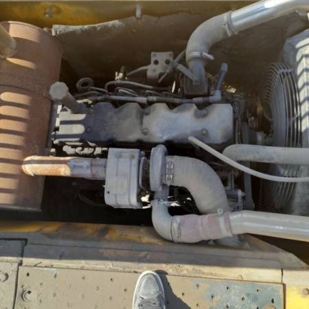 现代R225-7履带式挖掘机