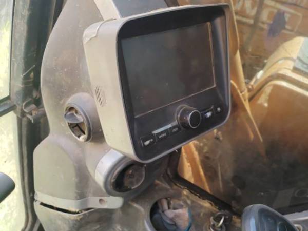 現(xiàn)代R225-7履帶式挖掘機