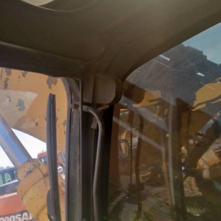 现代R225-7履带式挖掘机