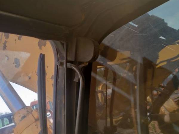 現(xiàn)代R225-7履帶式挖掘機