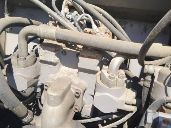 日立ZX200LC履帶式挖掘機