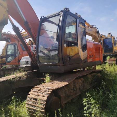 日立ZX200LC履带式挖掘机