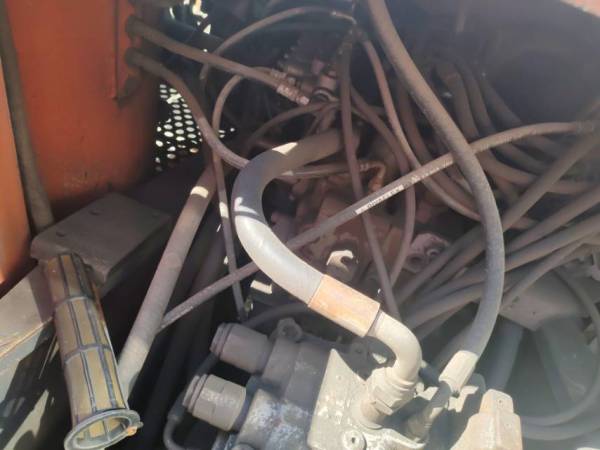 日立ZX200LC履帶式挖掘機