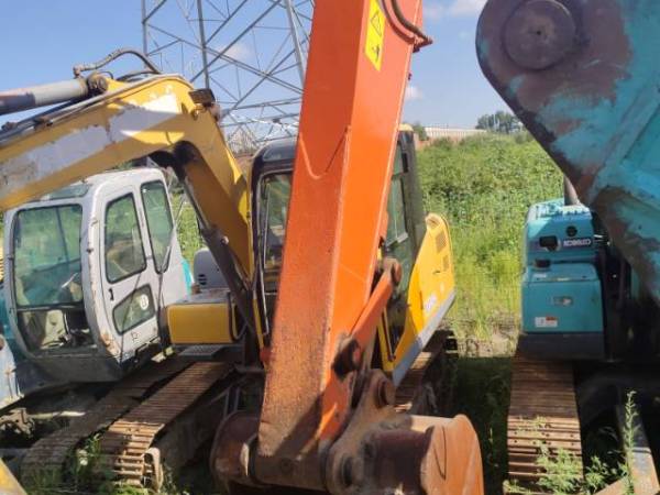 日立ZX200LC履帶式挖掘機