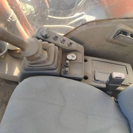 日立ZX200LC履带式挖掘机