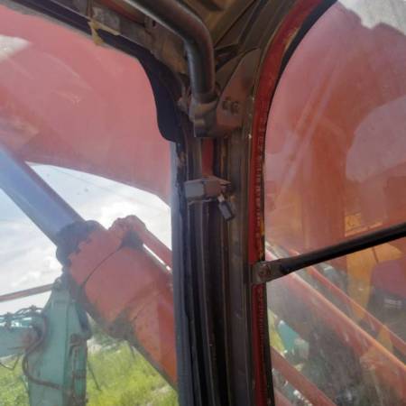 日立ZX200LC履带式挖掘机