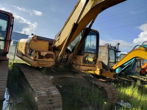 小松PC210LC-8履帶式挖掘機(jī)