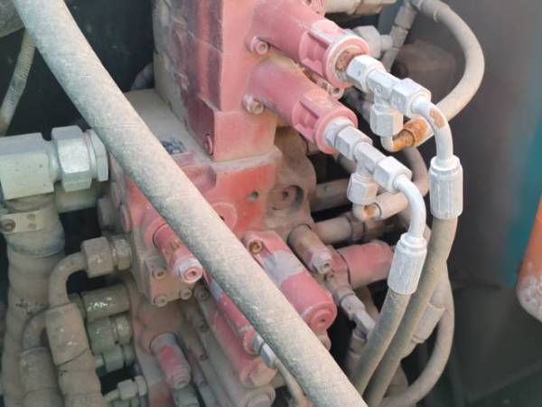 山河智能SWE90履帶式挖掘機(jī)