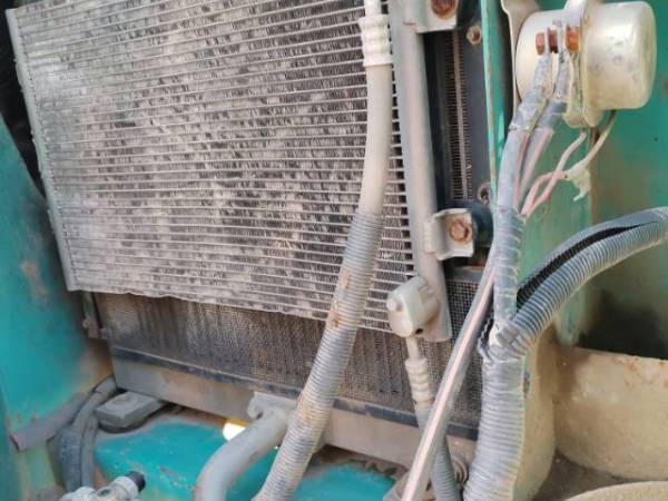 山河智能SWE90履帶式挖掘機(jī)