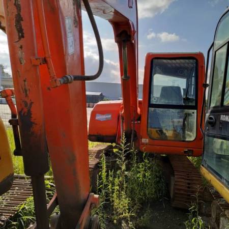 斗山DH70履带式挖掘机