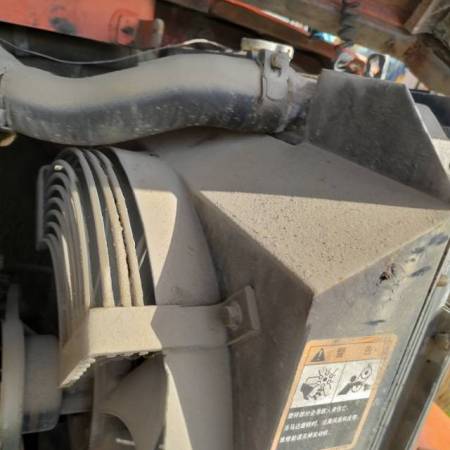 斗山DH70履带式挖掘机