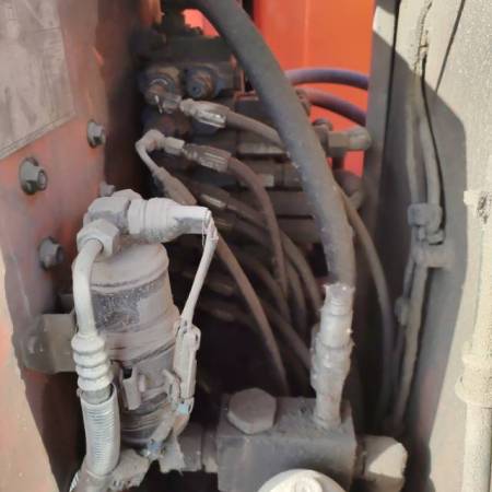 斗山DH70履带式挖掘机