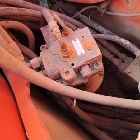 斗山DH70履带式挖掘机