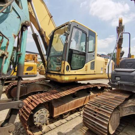 小松PC220-8履带式挖掘机