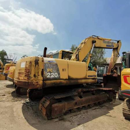 小松PC220-8履带式挖掘机