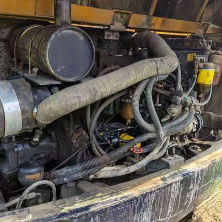 雷沃重工FR65履带式挖掘机