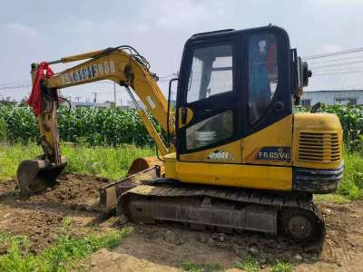 雷沃重工FR65履帶式挖掘機