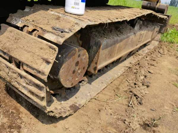 雷沃重工FR65履帶式挖掘機